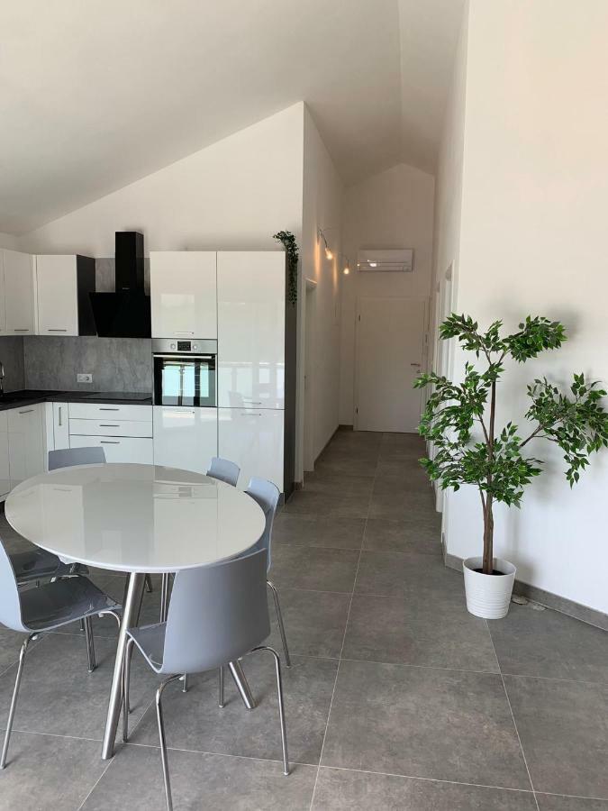 Valjan Apartmani Trogir Luaran gambar